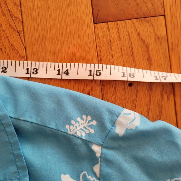 Hawaiian shirt - Picture 4 of 7